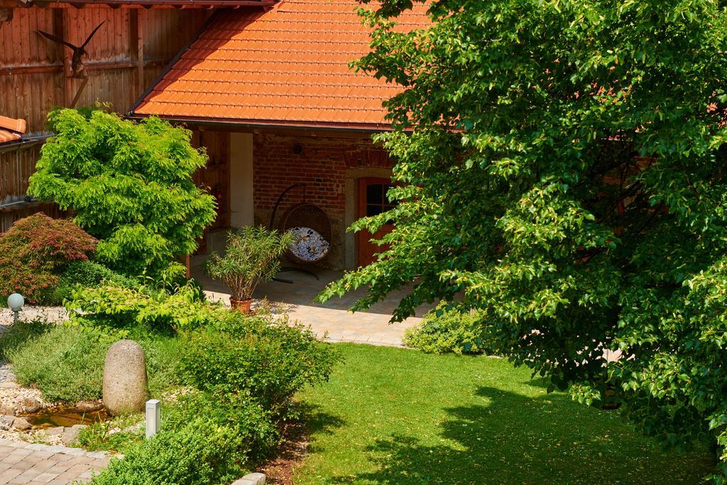 Neulendtnerhof Apartamento Mettmach Exterior foto