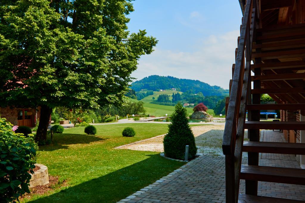 Neulendtnerhof Apartamento Mettmach Exterior foto